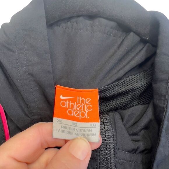 Vintage pink and black Nike Track Jacket Size XL - Picture 2 of 12